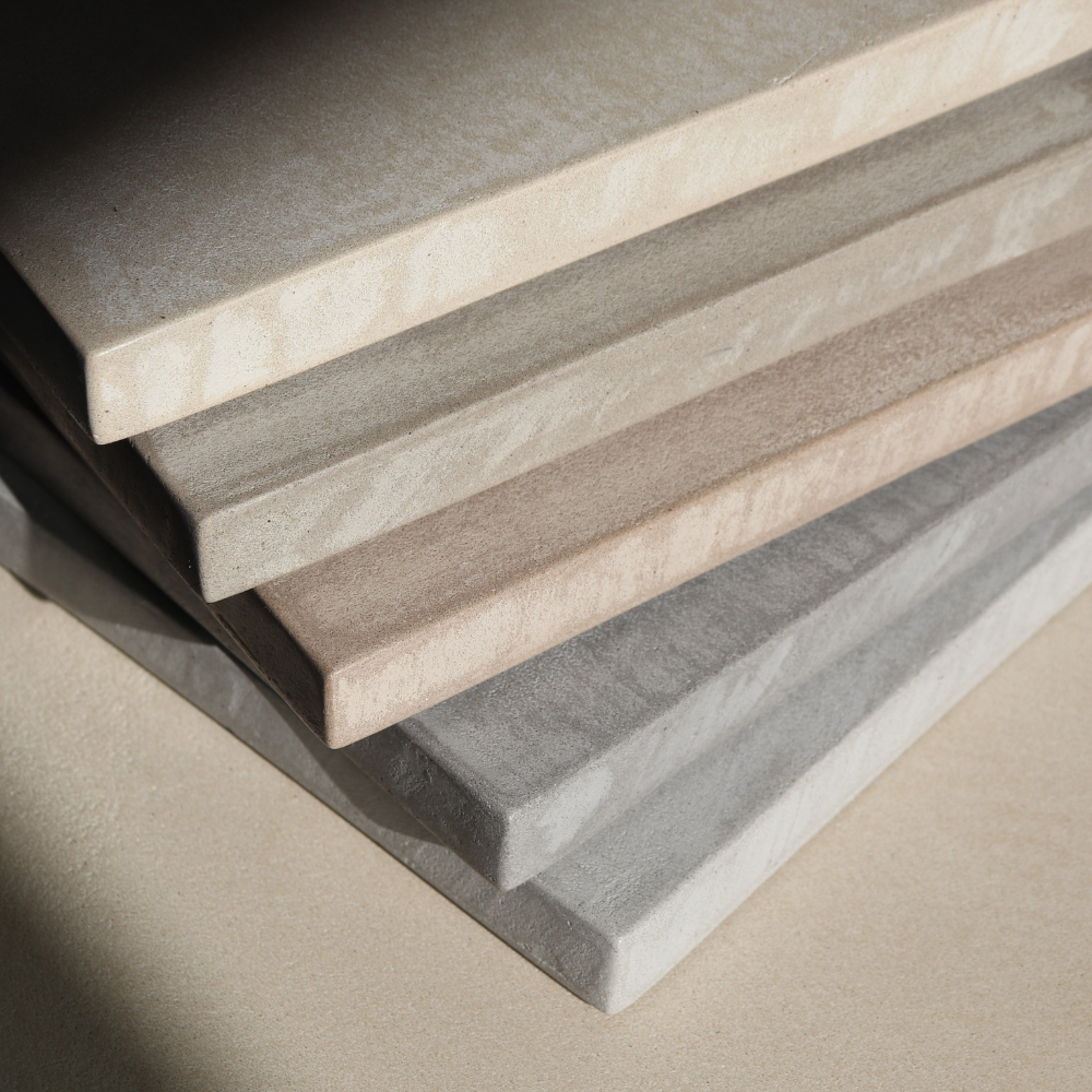 手で触れたときのなめらかさを意識したエッジの仕上げ